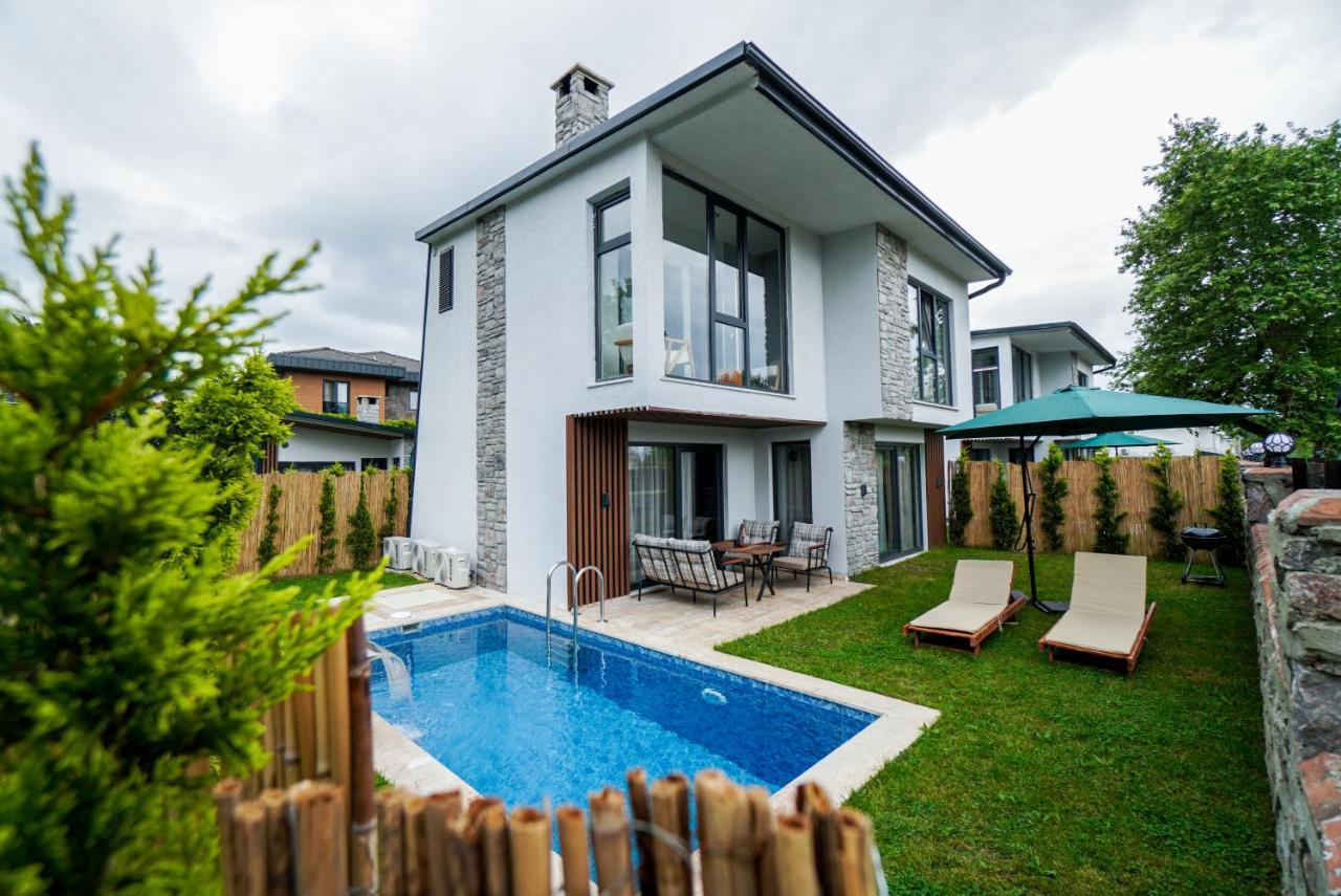 Vital Home Sapanca Isitmali Havuzlu Villa&Bungalov Exterior foto